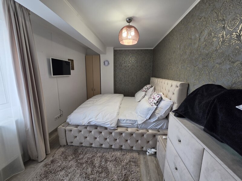 Trapezului, 15 minute metrou 1 Decembrie 1918, pe Marin Pazon, centrala