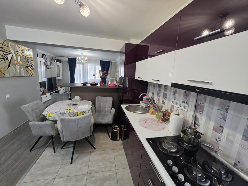 Trapezului, 15 minute metrou 1 Decembrie 1918, pe Marin Pazon, centrala