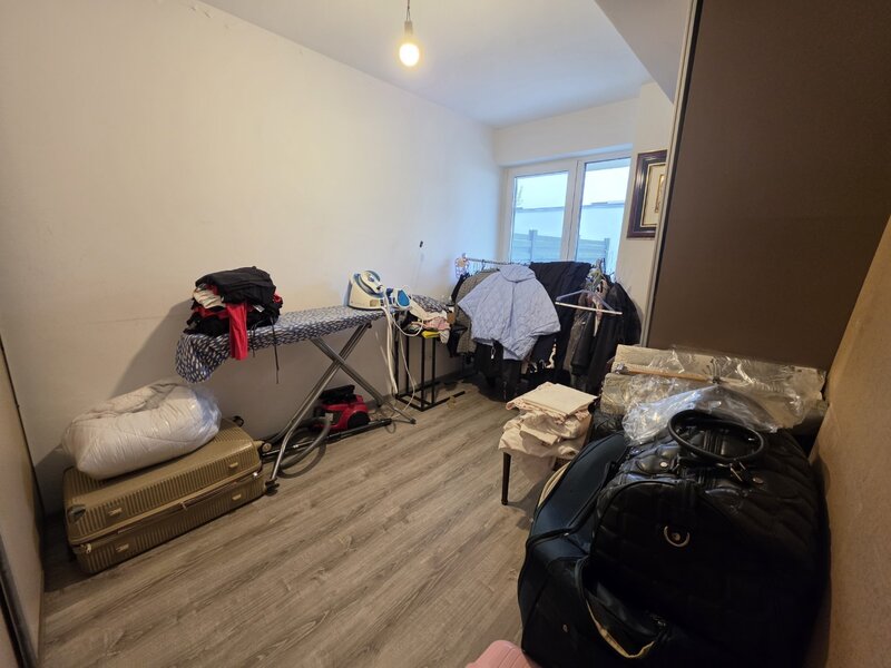 Trapezului, 15 minute metrou 1 Decembrie 1918, pe Marin Pazon, centrala